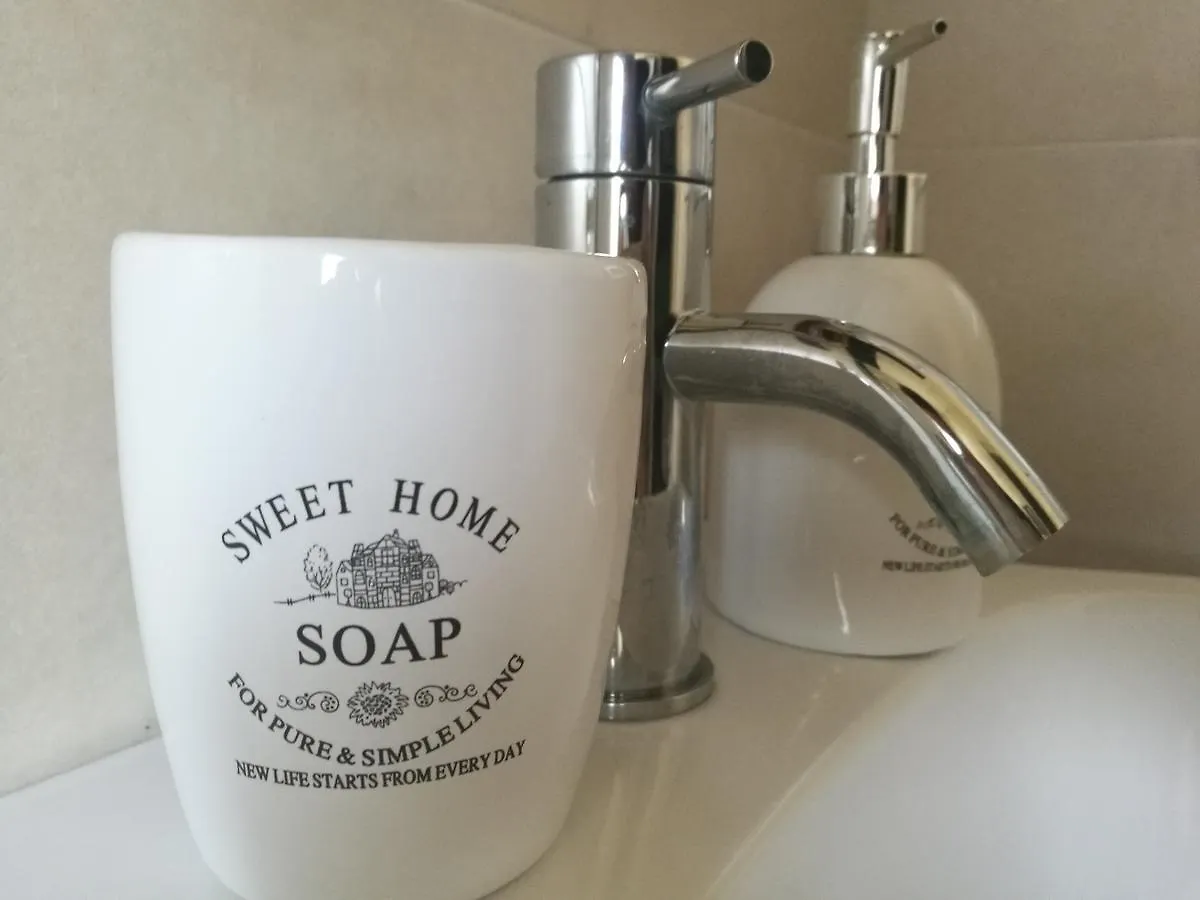 Fiore Di Zucca Bed & Breakfast Segrate